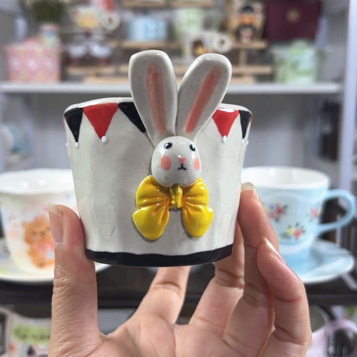 手绘高温釉下彩陶瓷