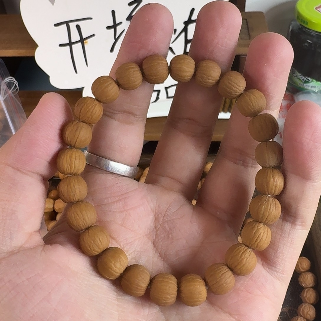 吊坠猴头核桃911凤羽