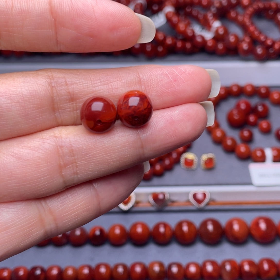 辽***粥南红玛瑙未镶嵌配珠10mm瓦西玫瑰牛血火焰老型珠
