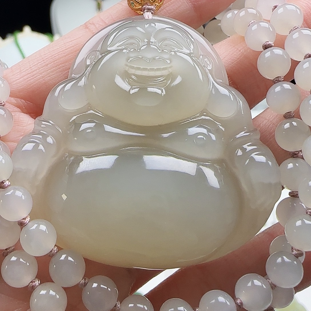 和田玉18K金镶嵌吊坠(赠链)