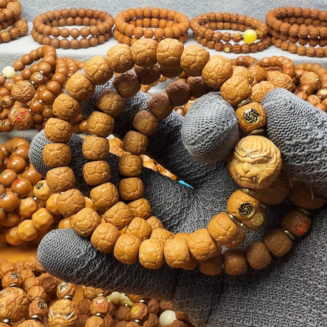 猴头核桃手串饕餮加悟空