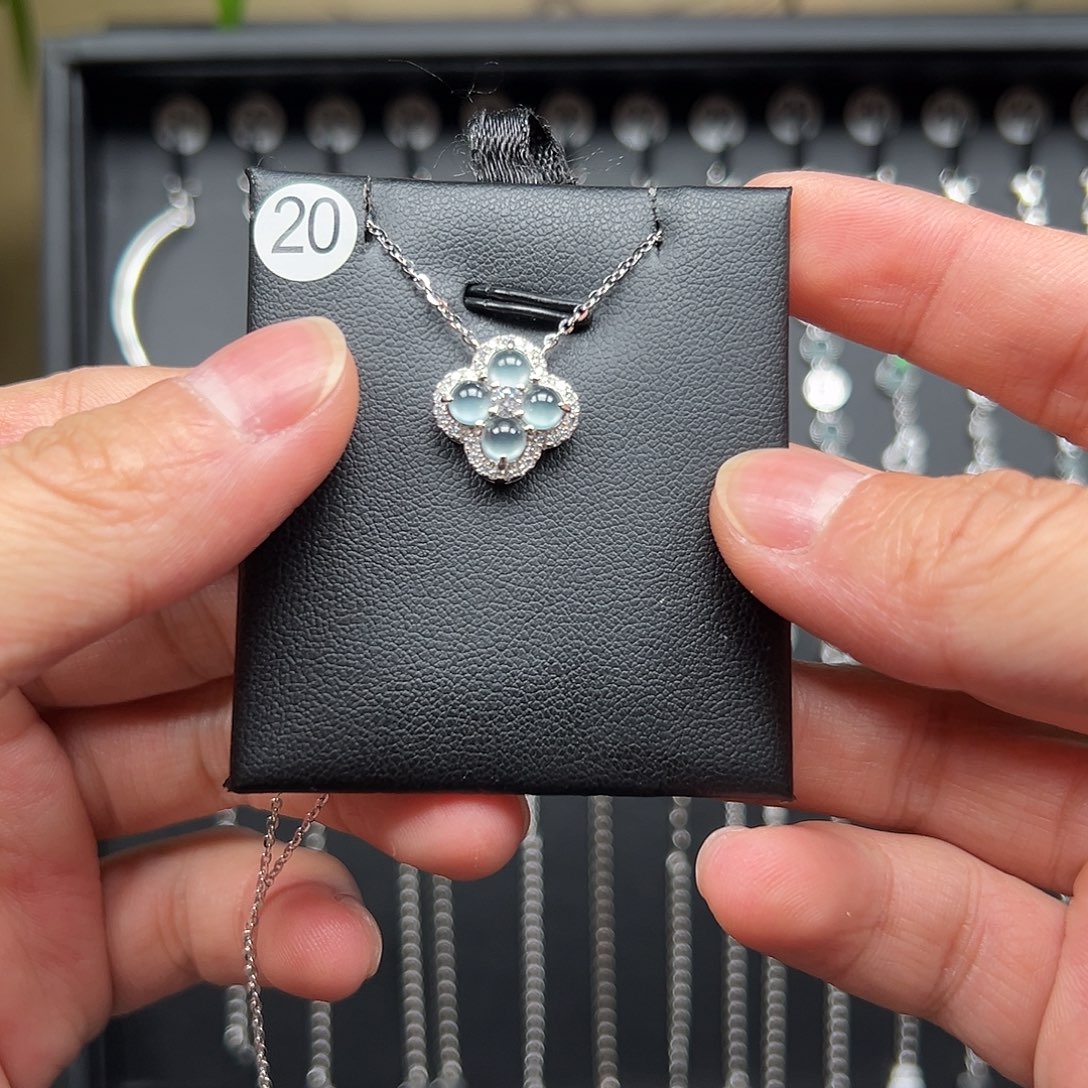 ****爹翡翠银S925镶嵌颈饰