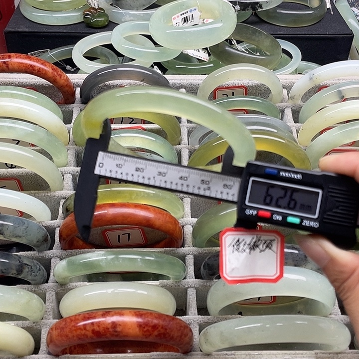 蛇纹石玉合金手镯26