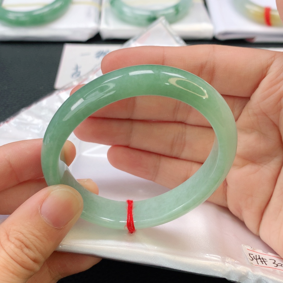 翡翠手镯未镶嵌贵妃54