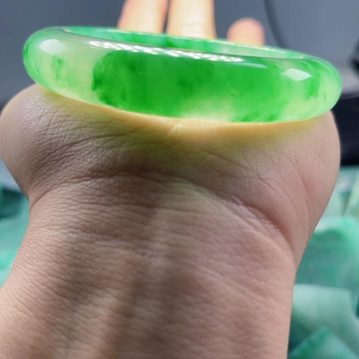 石英质玉手镯未镶嵌七*爷