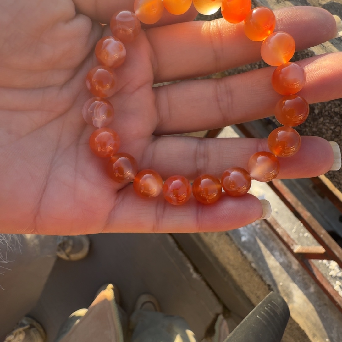 南红玛瑙未镶嵌颈饰