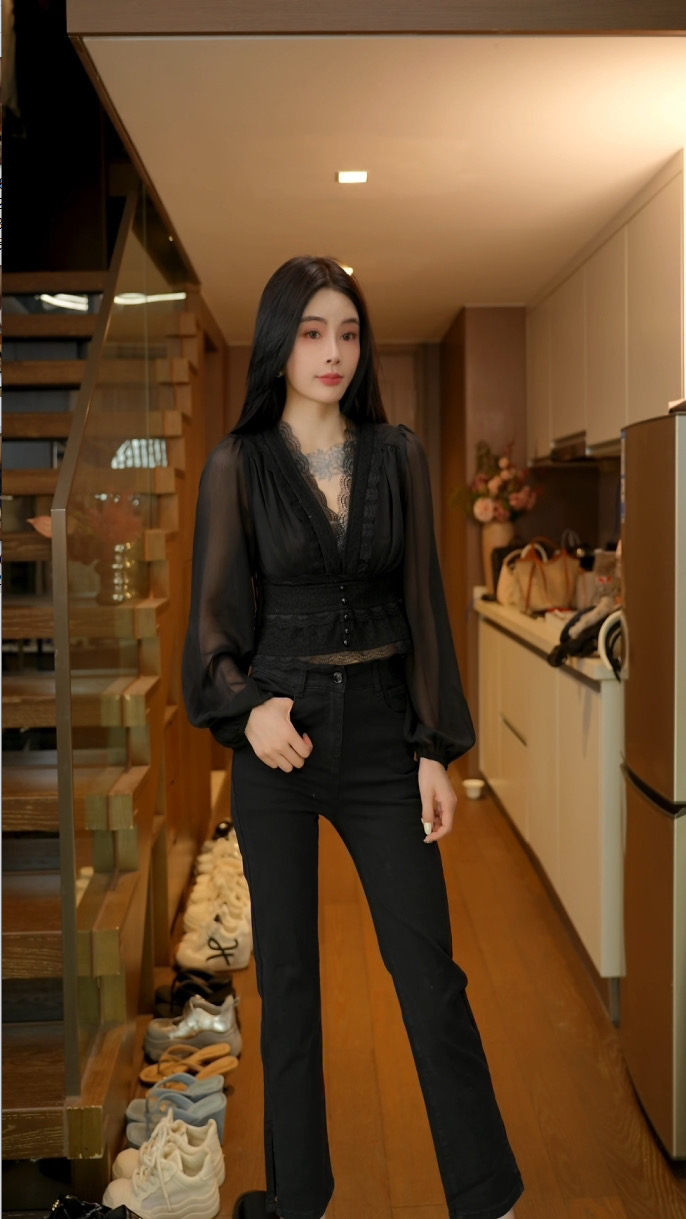 磊磊【直抵浪漫】衬衫 重工原创法式蕾丝V领收腰灯笼袖上衣#88116