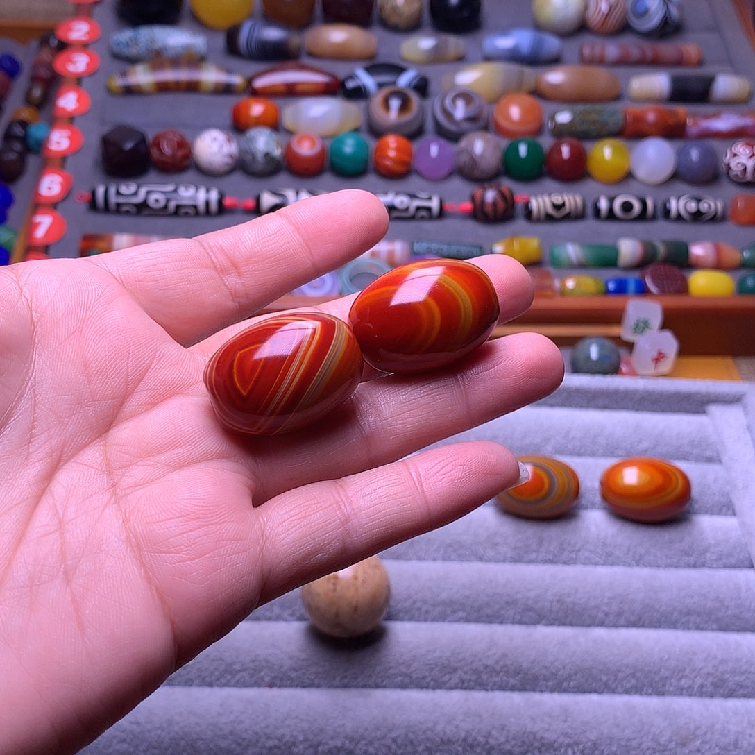 何***）玛瑙/玉髓未镶嵌颈饰