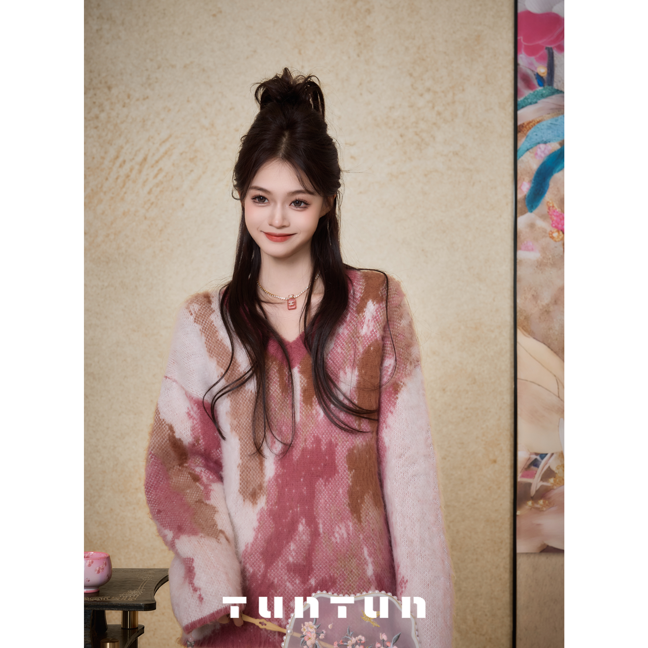 吞吞TUNT【有趣有盼】特别的新年 红调不规则晕染渐变毛衣4