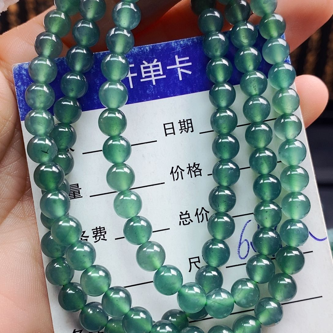 翡翠手链未镶嵌翡翠