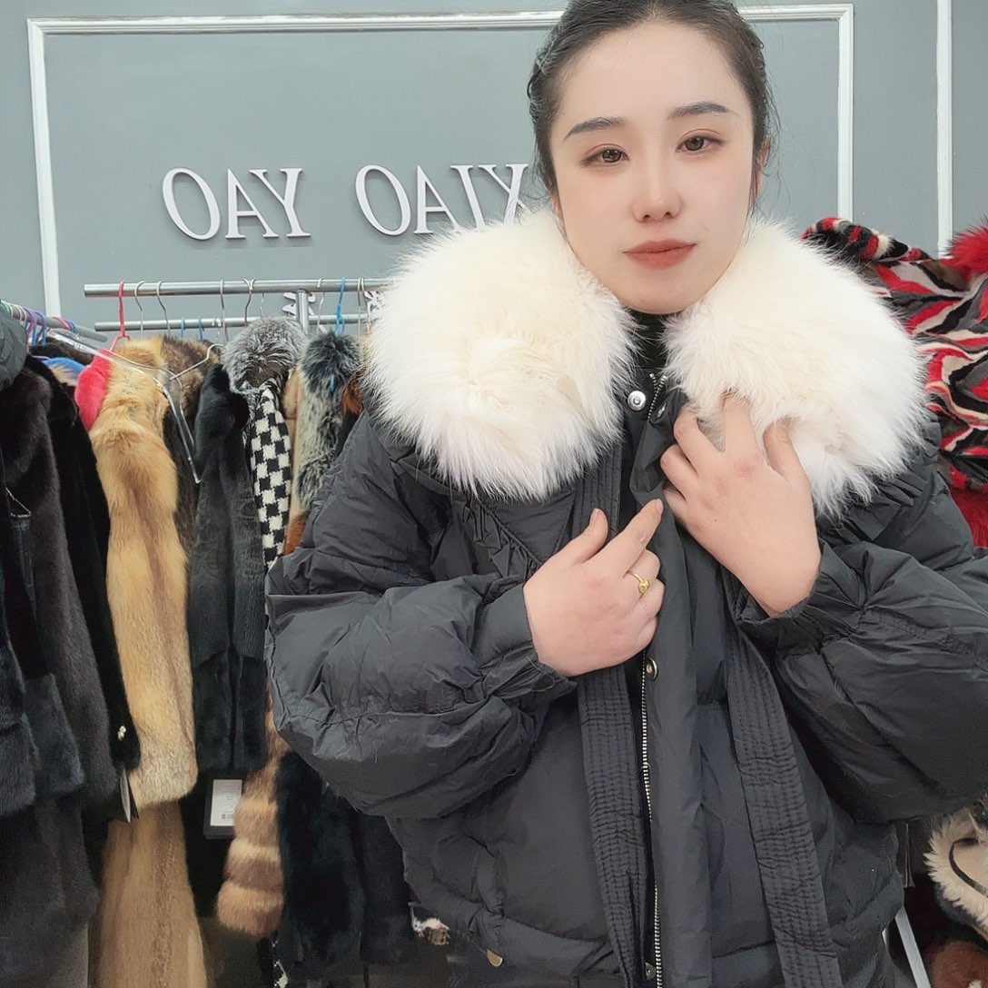 姚小妖家高端皮草