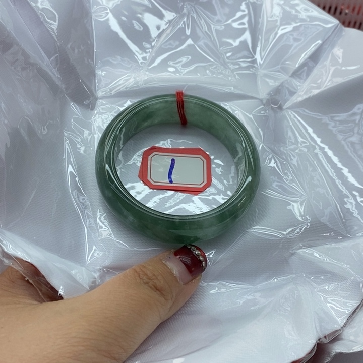 未镶嵌翡翠手链翡翠