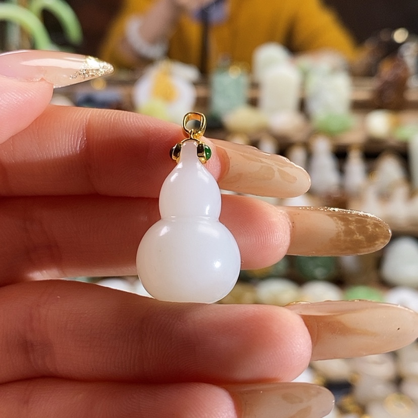 【闪购商品】和田玉吊坠18K金镶嵌