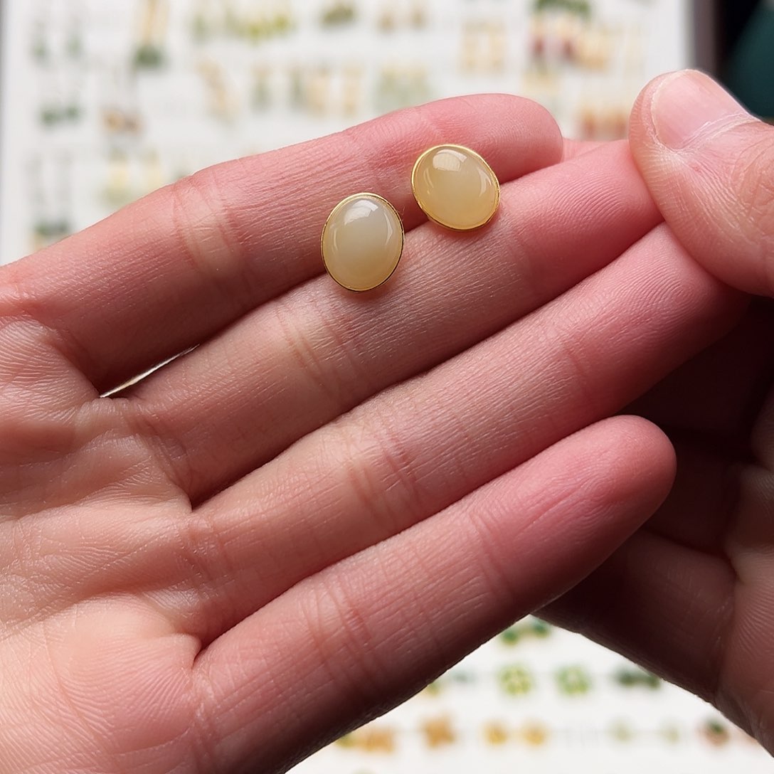 银S925镀金镶嵌和田玉耳饰