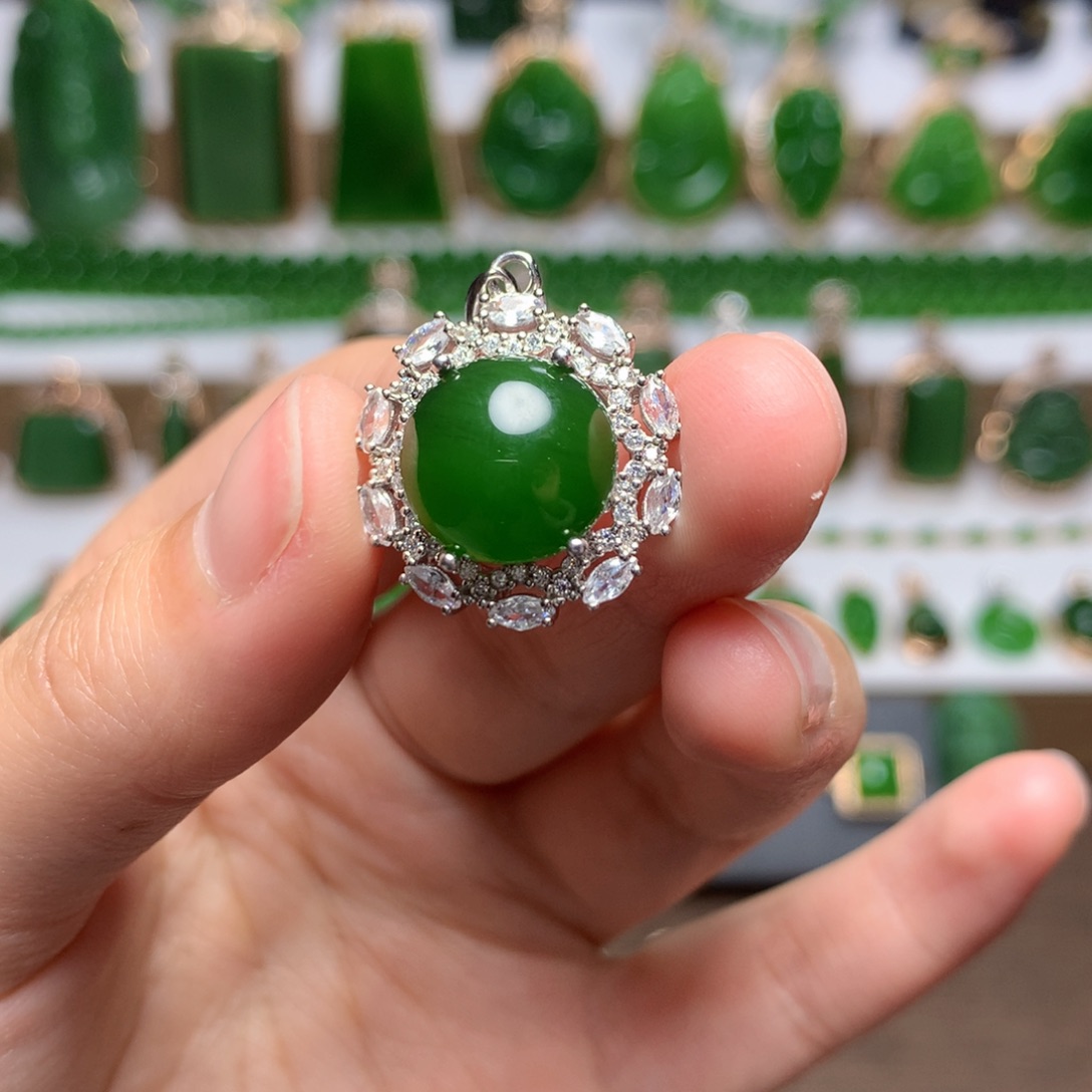 和田玉（碧玉）吊坠未镶嵌