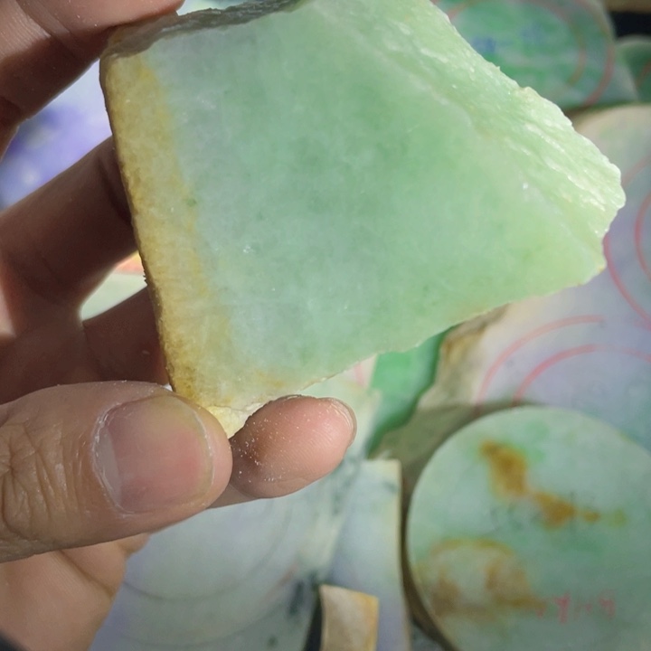 乐***趣翡翠未镶嵌挂件片料