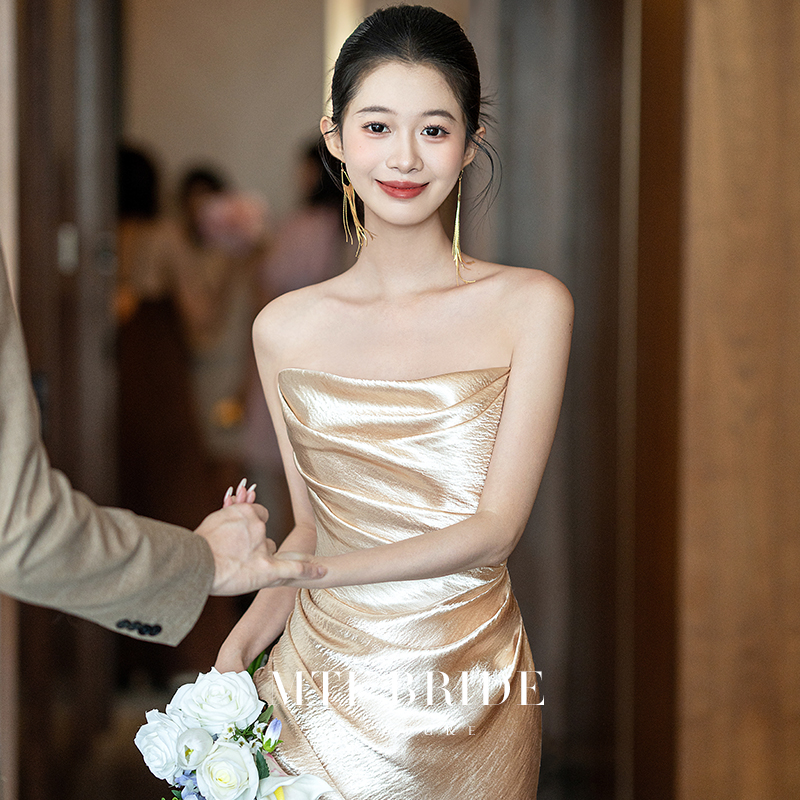 满庭芳【柏林花园】新娘香槟色绝美订婚礼服2025新款高级感连衣裙