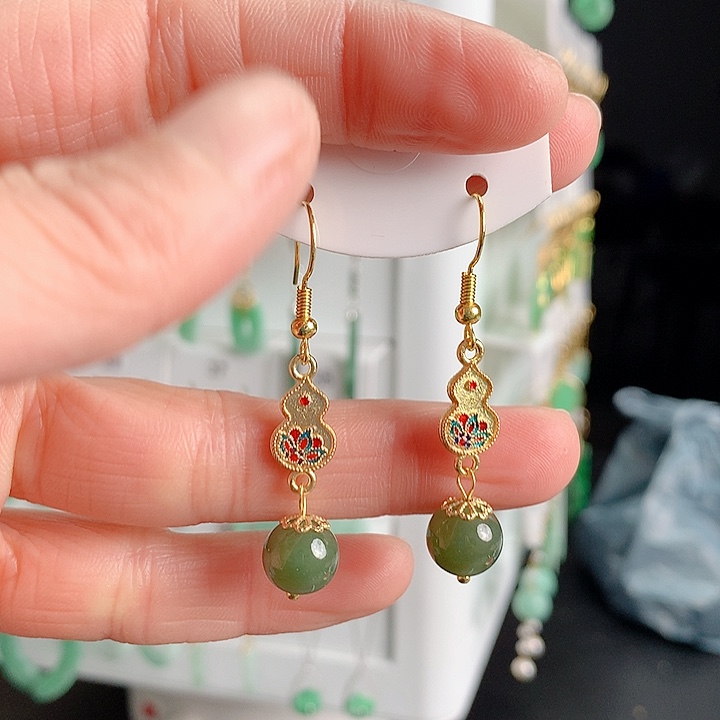 查罗石耳饰合金碧玉