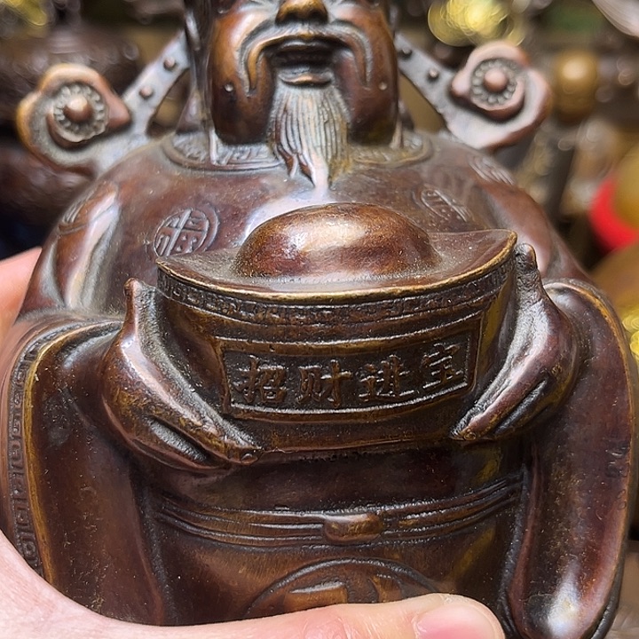 精美铜器批发档口