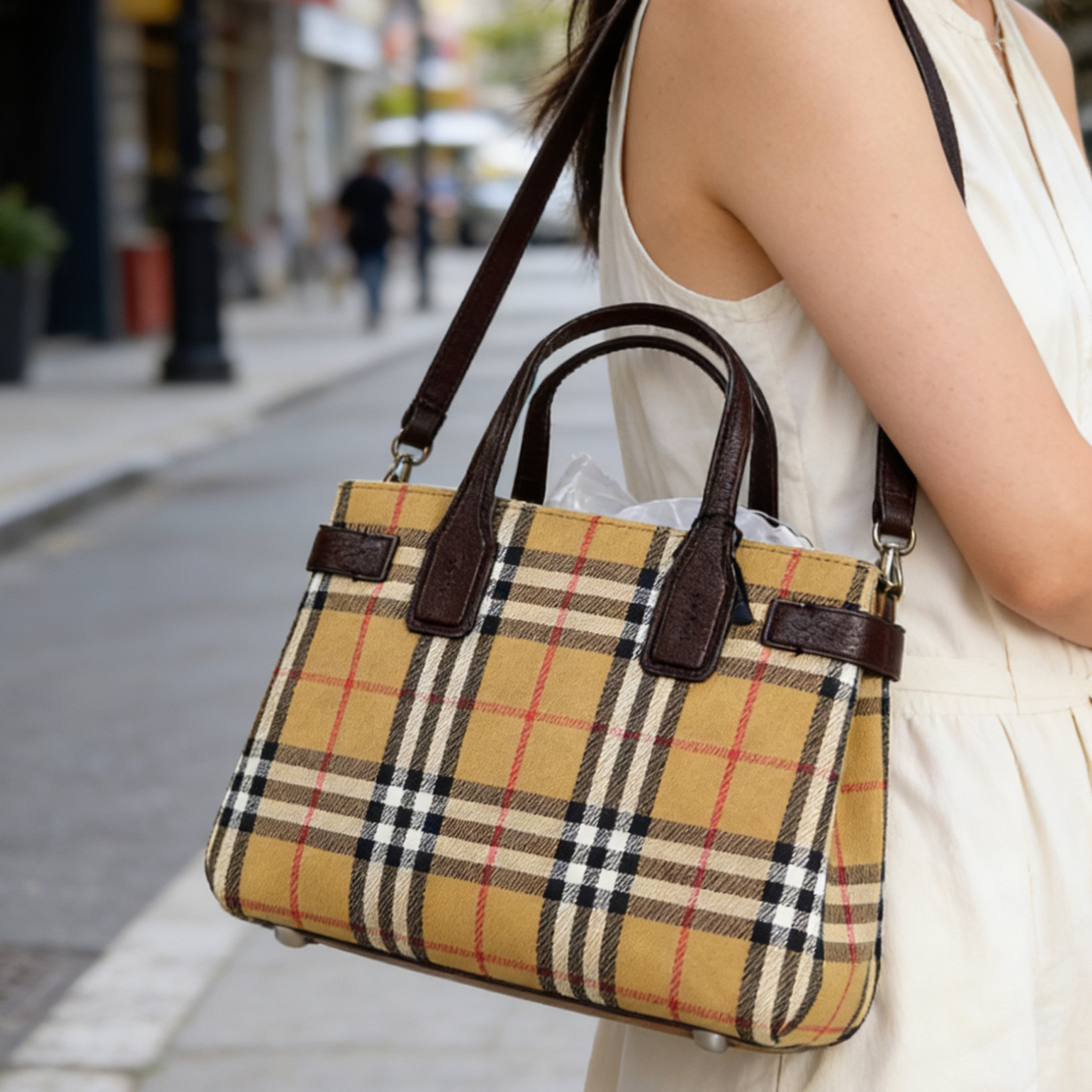 99新 BURBERRY/博柏利 战马格纹班纳小号手提斜挎包单肩84208227