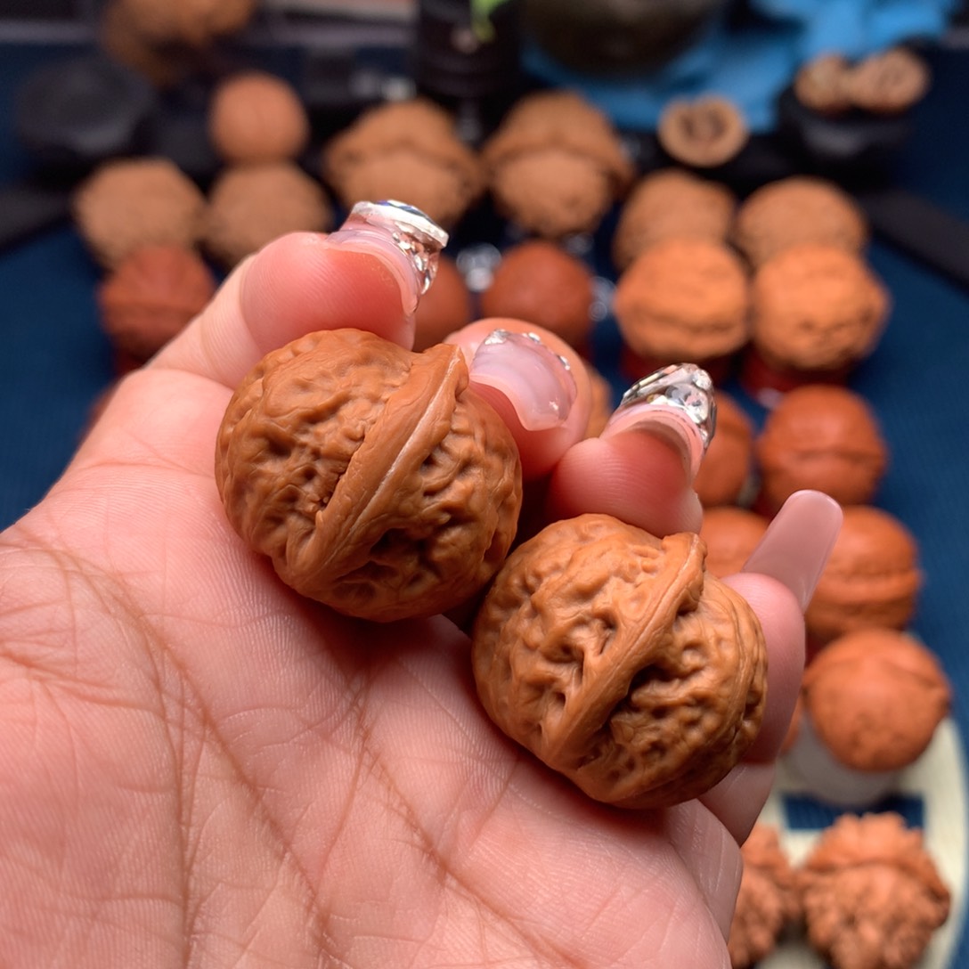 文玩核桃把件玉石方尊