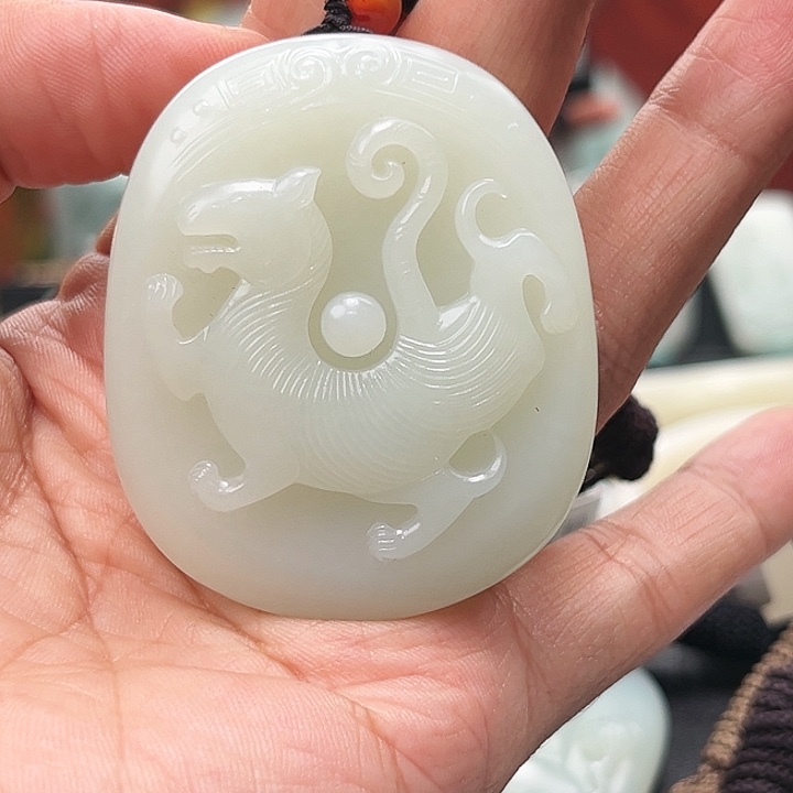 和田玉颈饰未镶嵌