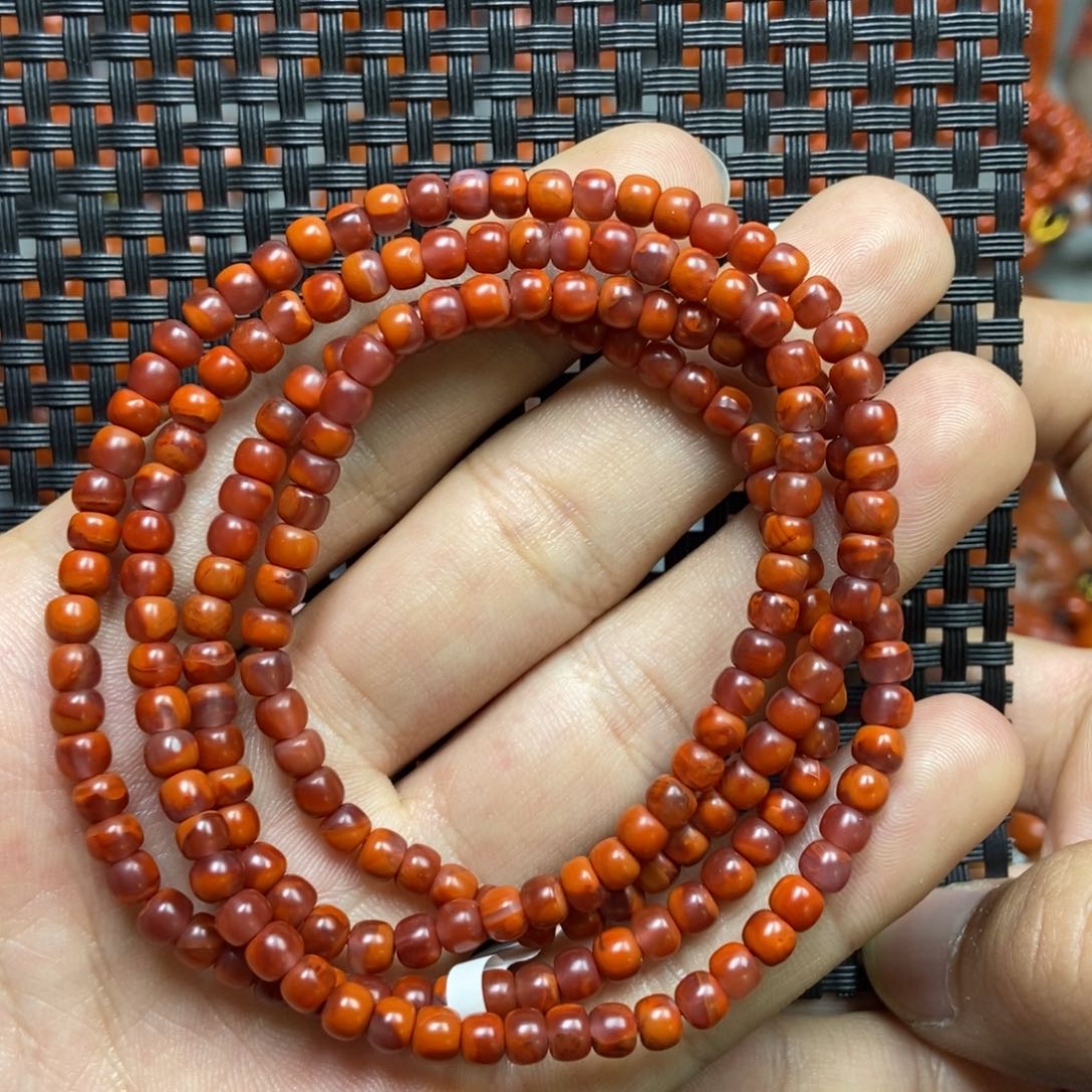 南红玛瑙手串未镶嵌4mm