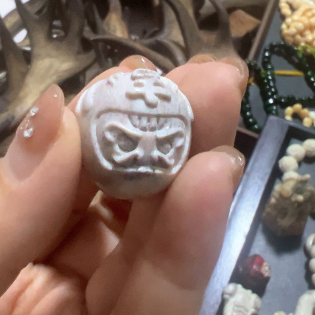 鹿骨把件琦**融手把件