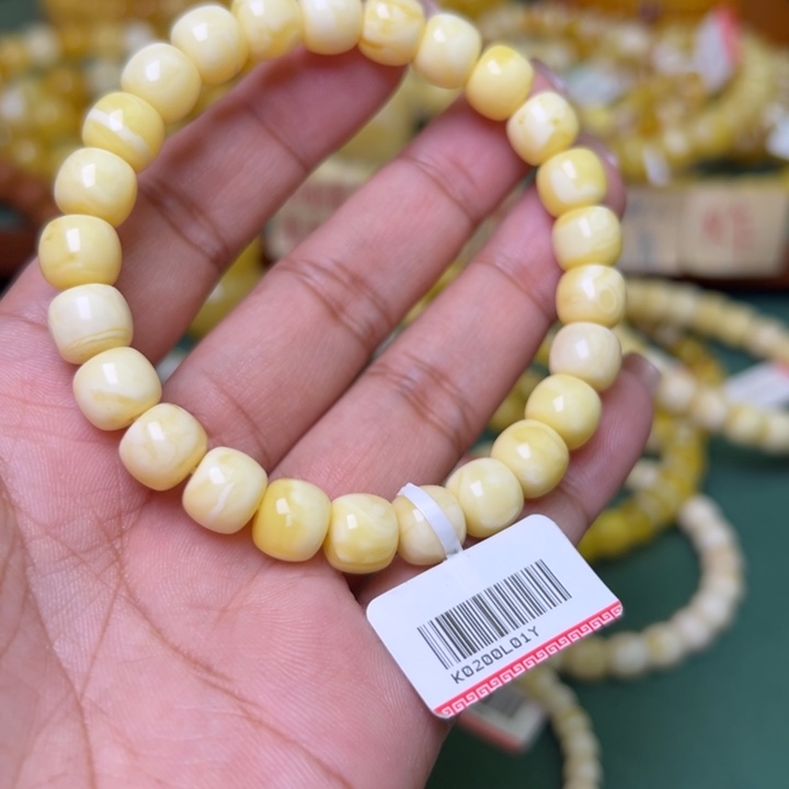 蜜蜡未镶嵌珠宝奇石