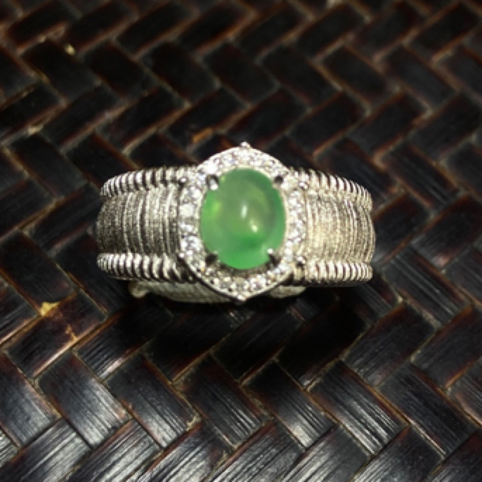 翡翠木那金丝绿高冰戒指