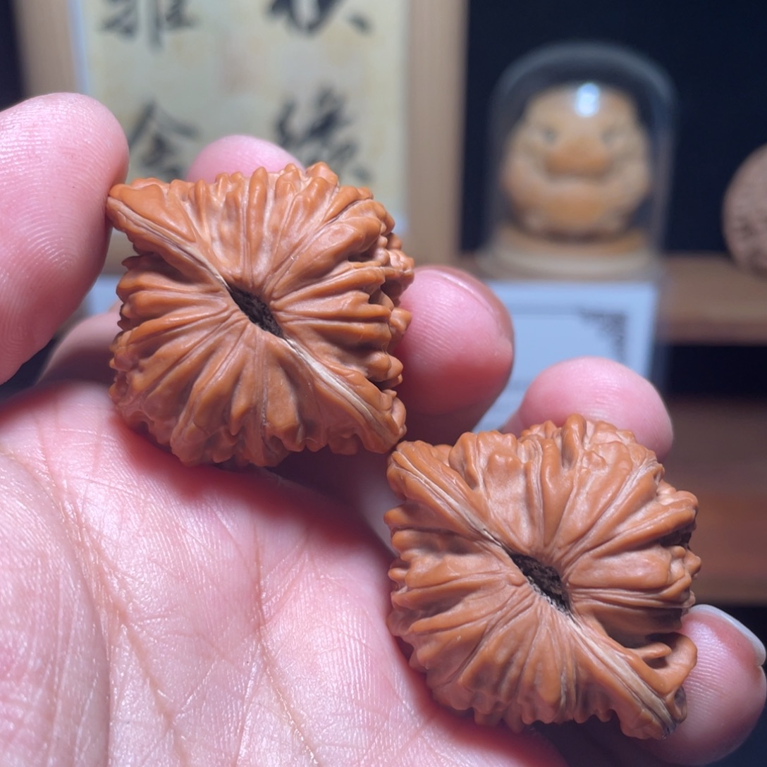 ****李文玩核桃把件汉高楼39尺