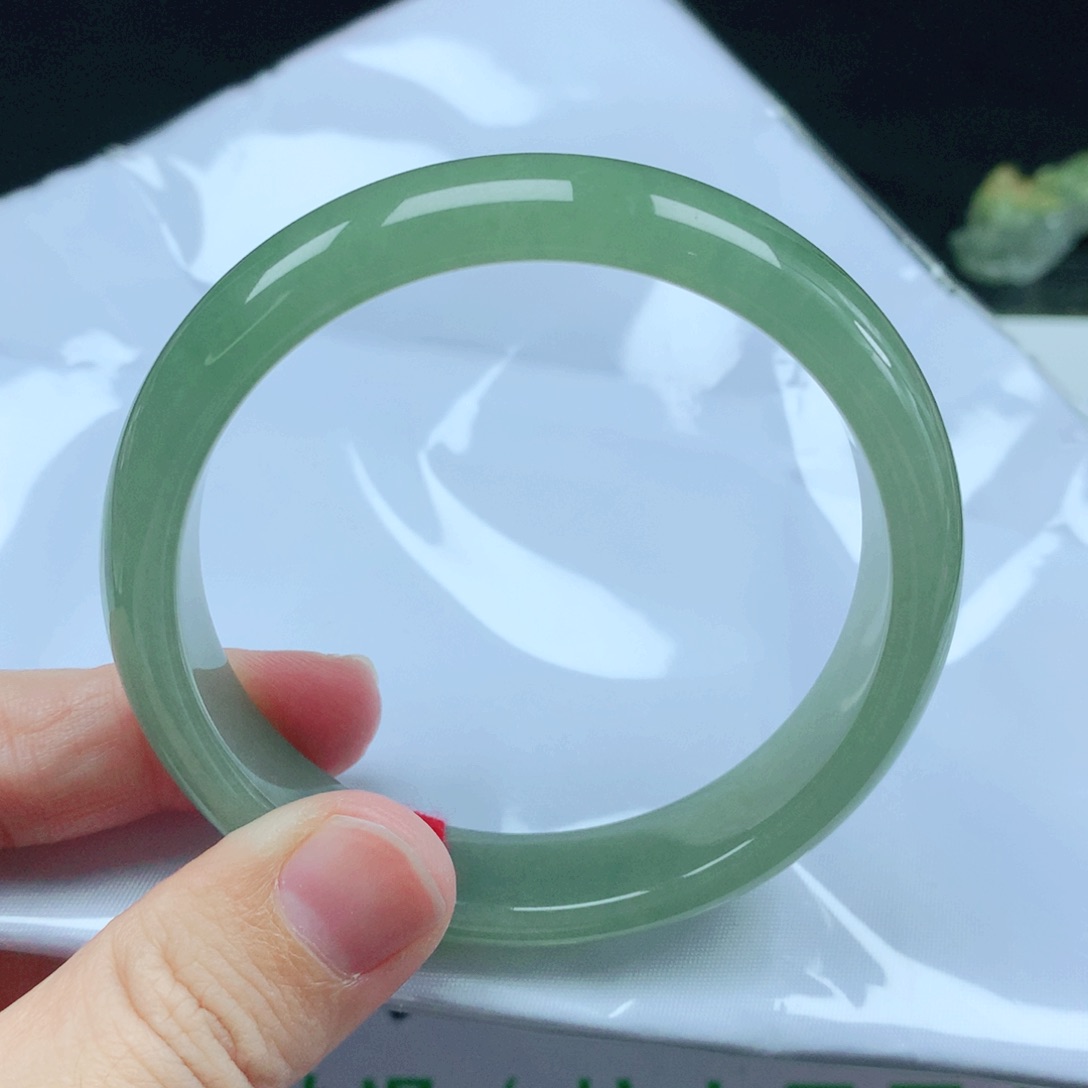 未镶嵌手镯翡翠57