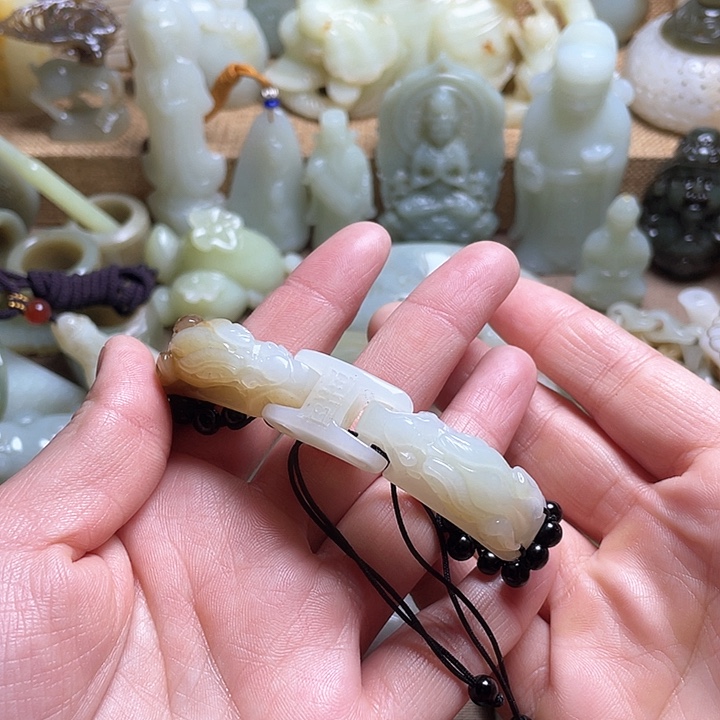 和田玉颈饰未镶嵌我