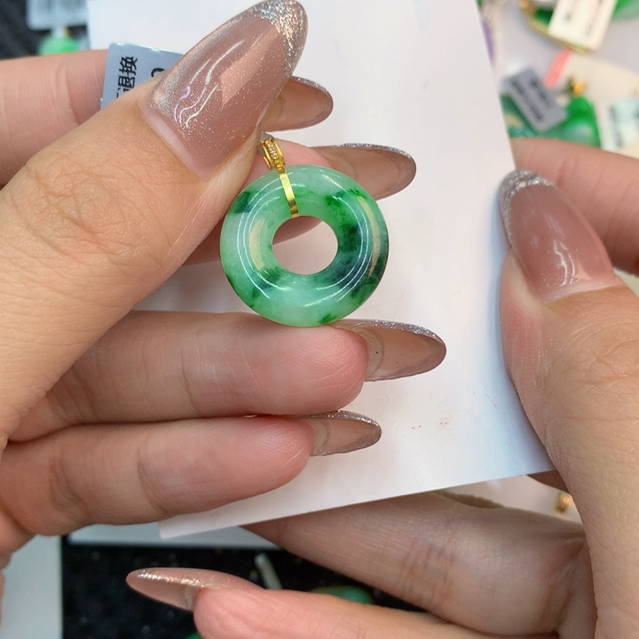 颈饰18K金镶嵌翡翠天然翡翠
