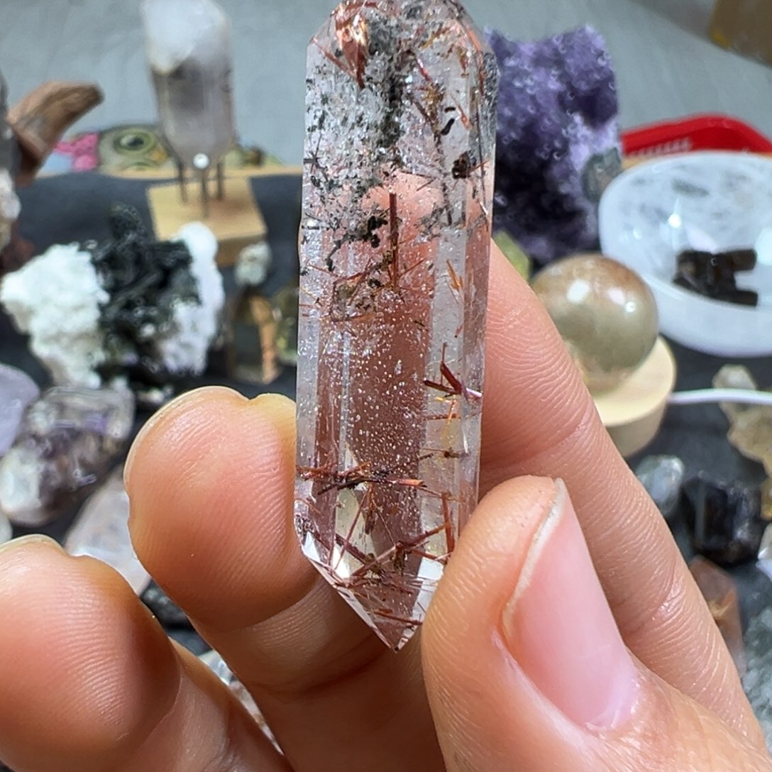 是***呀石材双尖红铜发绿幽灵