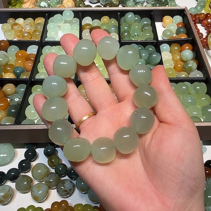 蛇纹石玉未镶嵌手串