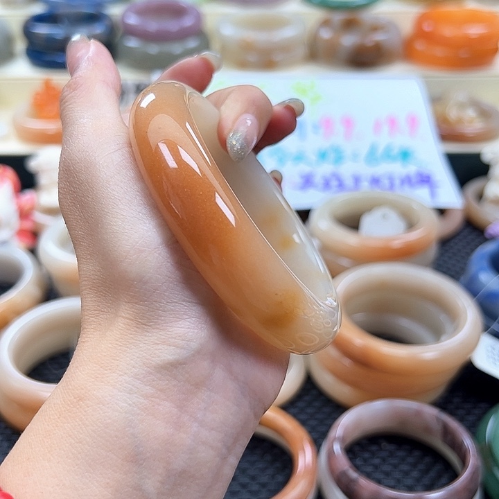 紫***）未镶嵌手镯石英岩玉