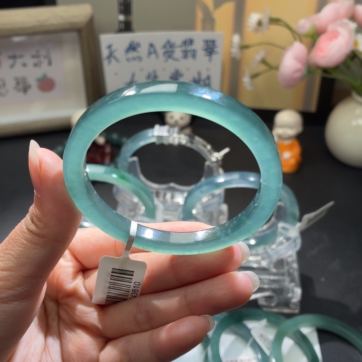 翡翠未镶嵌手镯天青色方条