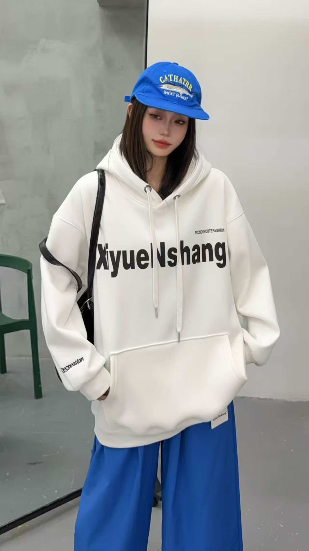 3D带帽卫衣加绒休闲套头长袖女装印花连帽白色