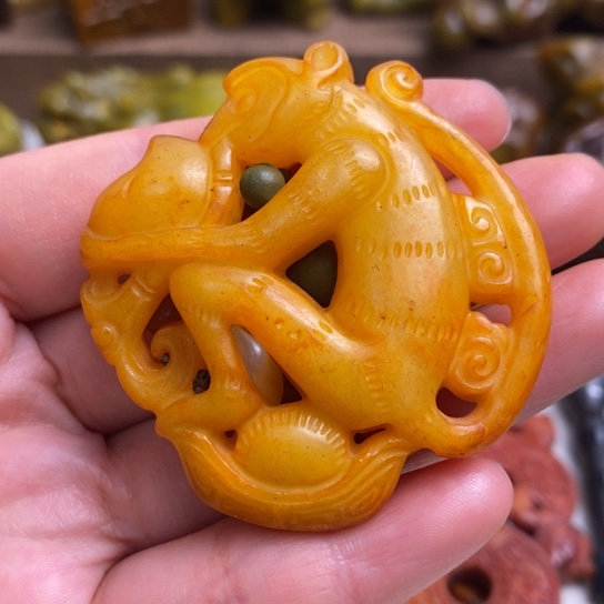 蛇纹石玉未镶嵌颈饰13