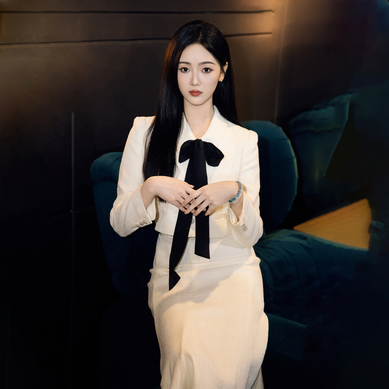 LIME/莱茵【都市节拍】气质香风蝴蝶结上衣LDGC7AWCJ303