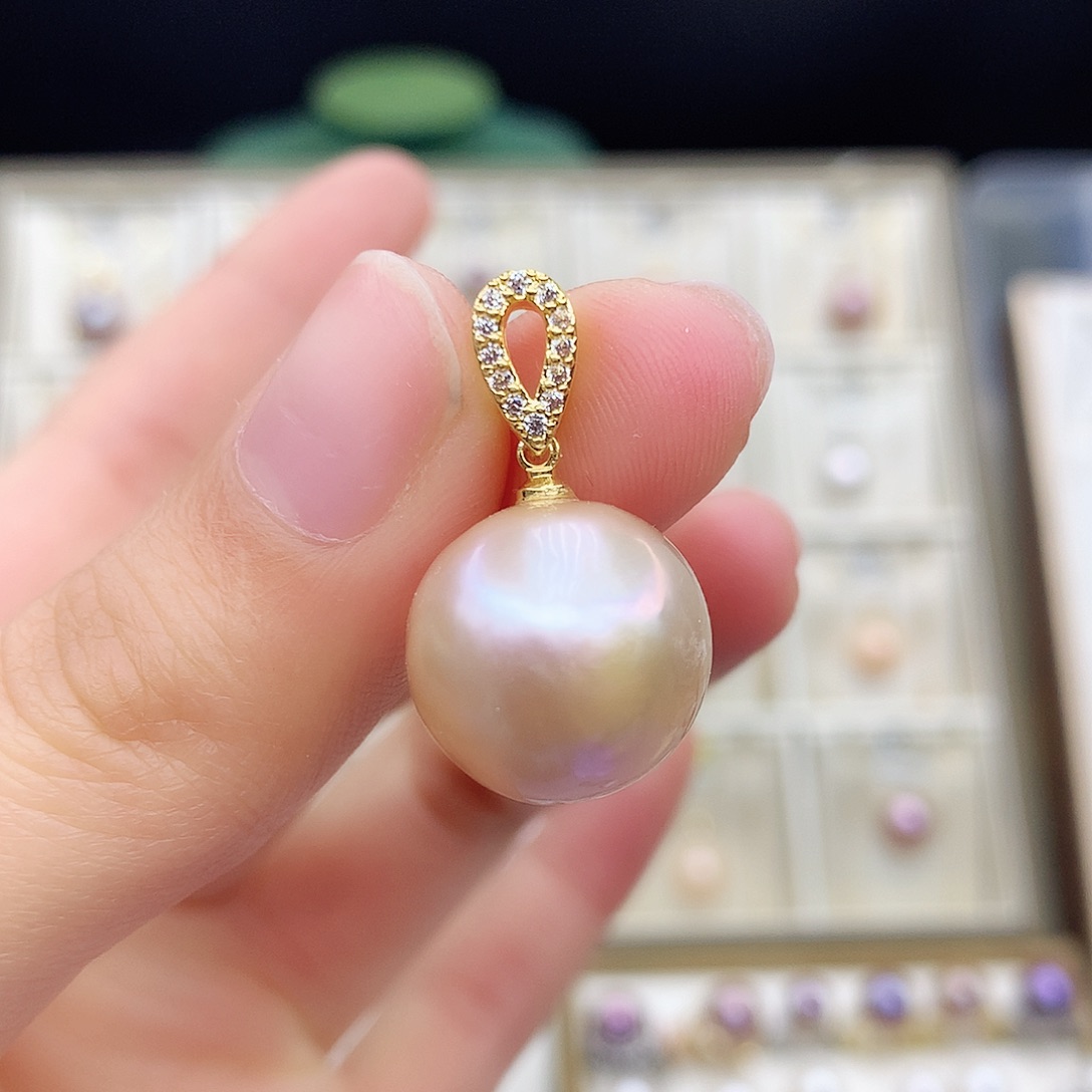 淡水珍珠颈饰合金