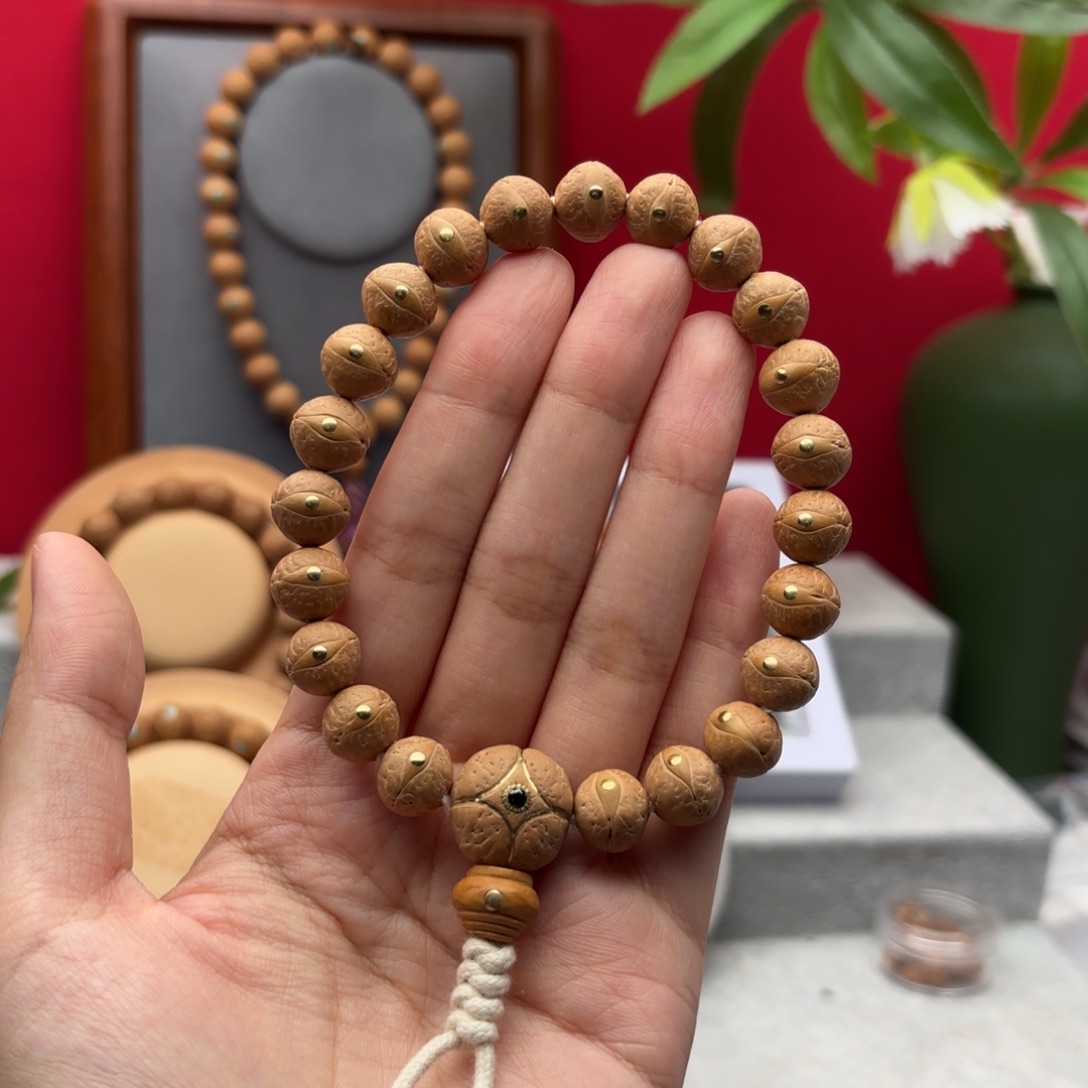 凤眼菩提手串11左右铜钉镶嵌手串