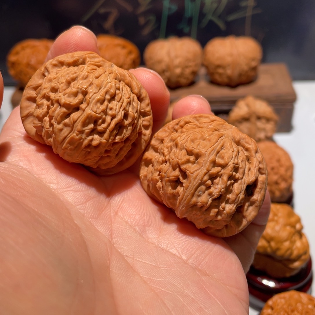 文玩核桃把件孙*空白狮子41全品