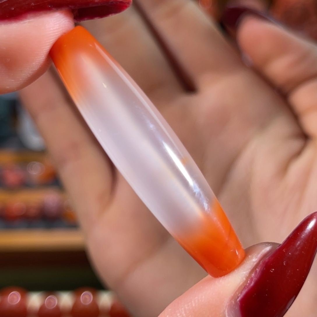 南红玛瑙滴水洞 勒子未镶嵌