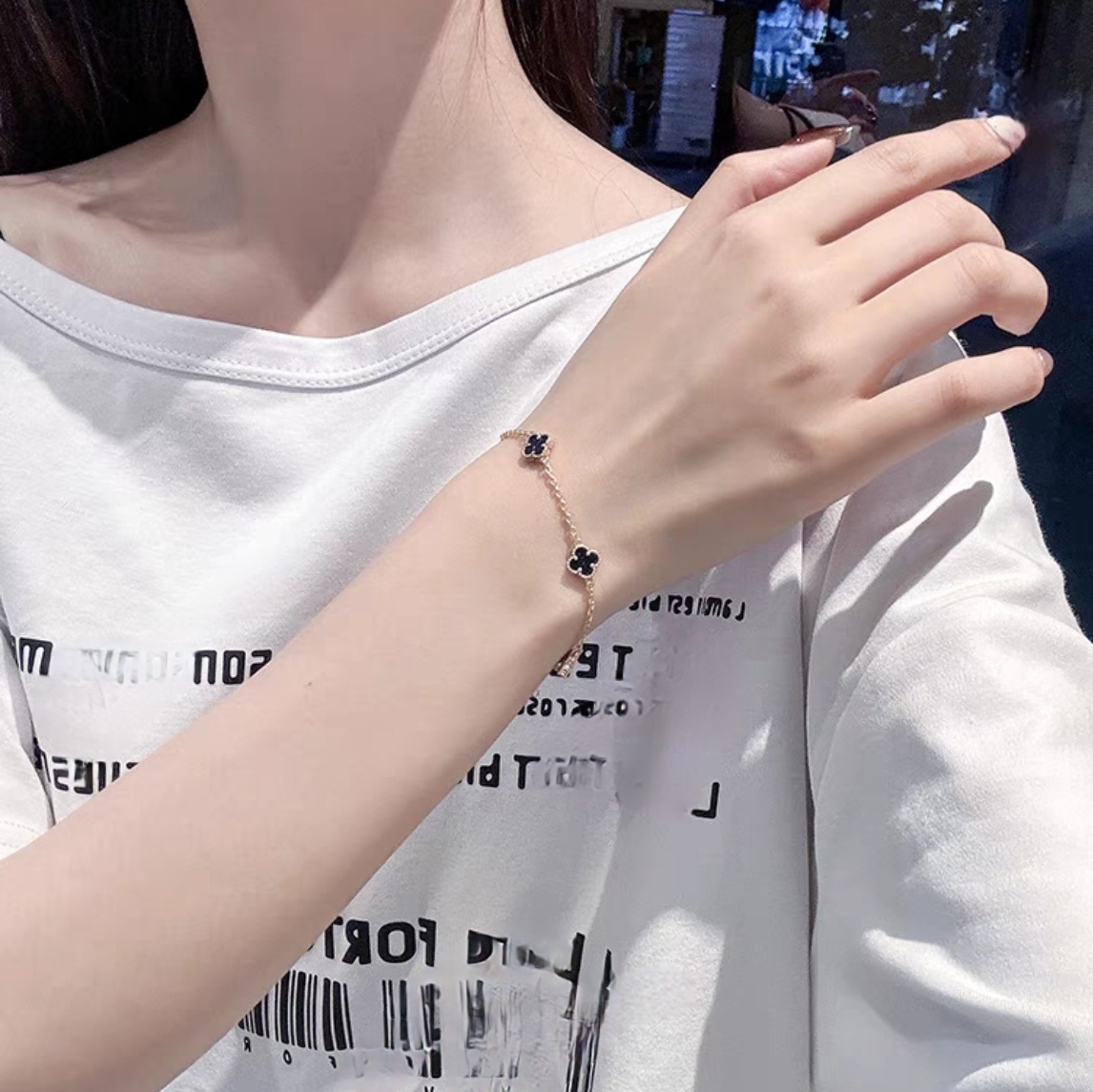 钛钢手链 情侣款迷你黑色四叶草手链5001