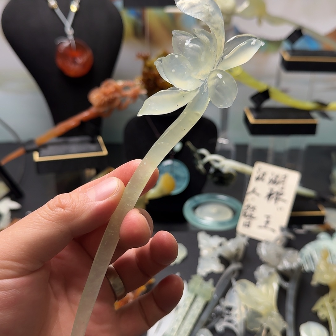 蛇纹石玉未镶嵌发饰