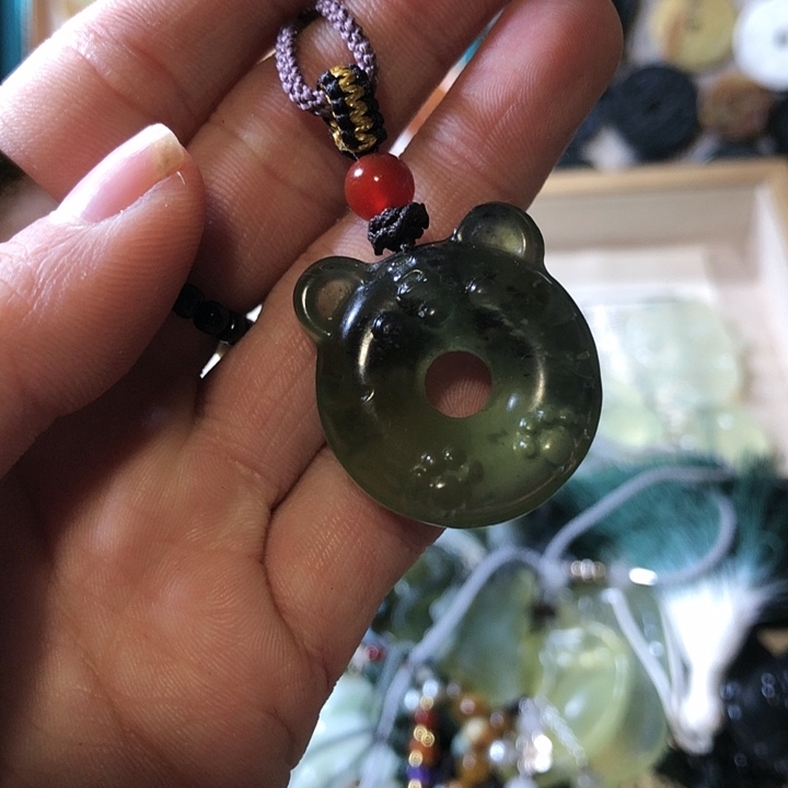 岫玉岫玉挂件合金