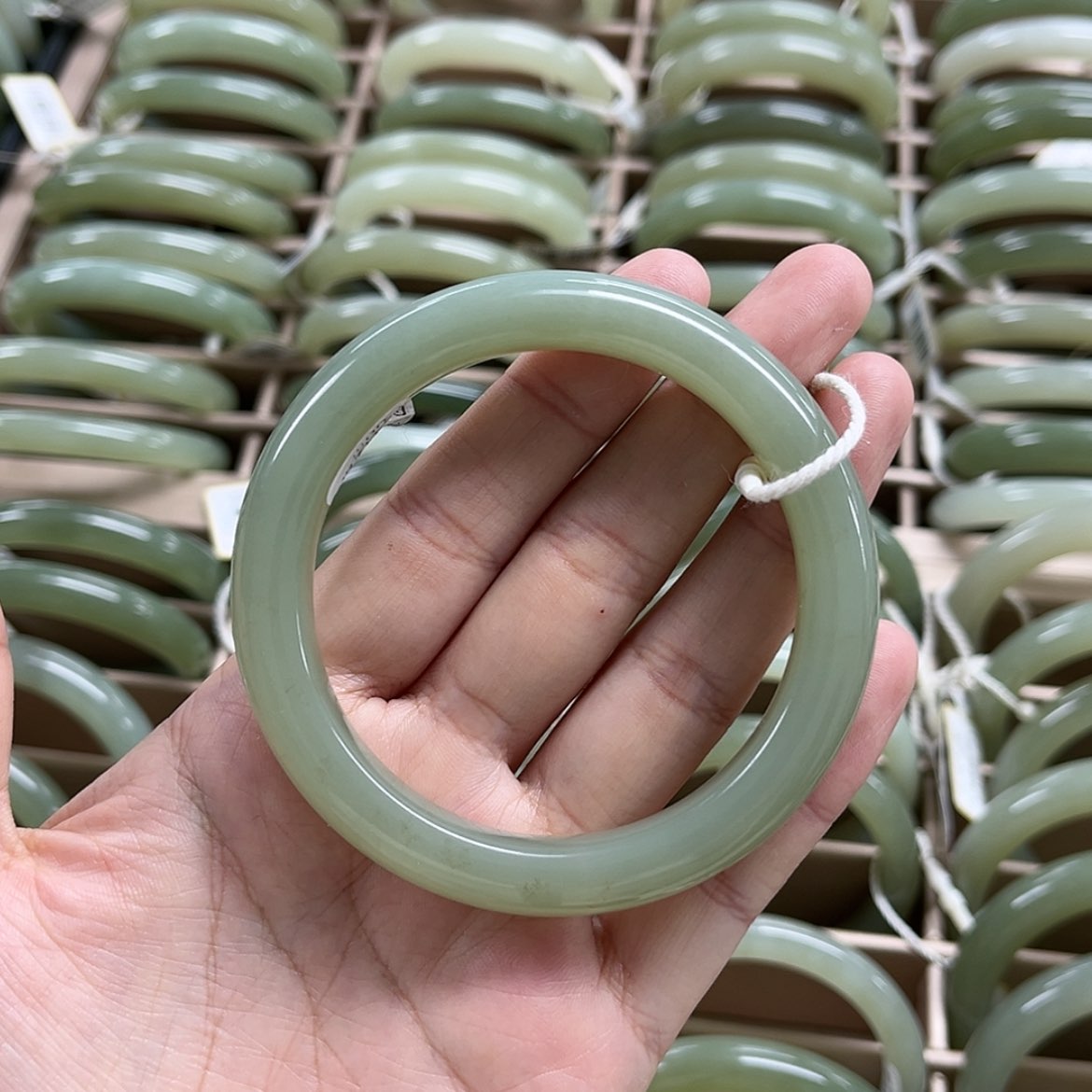 【闪购商品】和田玉手镯未镶嵌初*