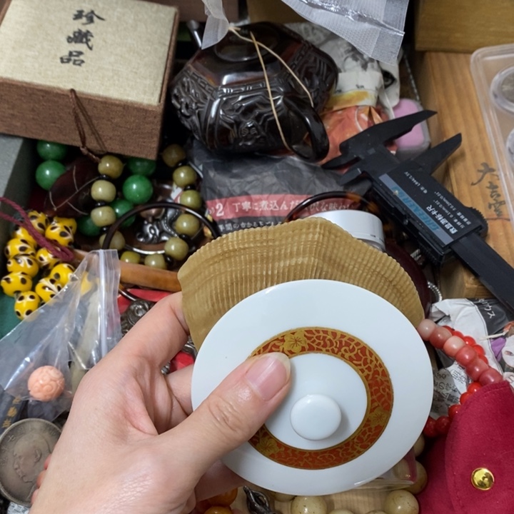 瓷片哈中古工艺品一件